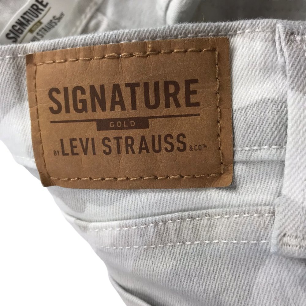 LEVI STRAUSS Signatrue Mid-Rise Capri WhiteGray Camo Camouflage Sz Women's W27 - Picture 7 of 11